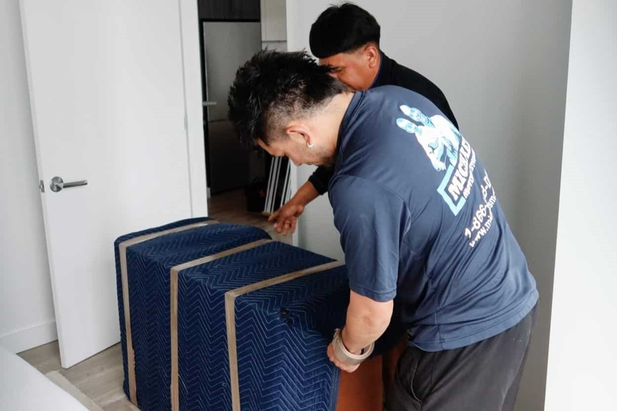 Newton Center MA Furniture Delivery Moving Services